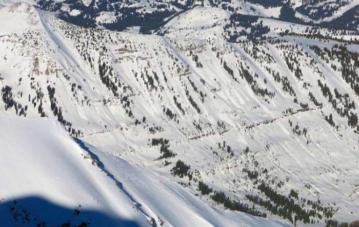 Loose wet avalanches on steep south to southwest slopes.